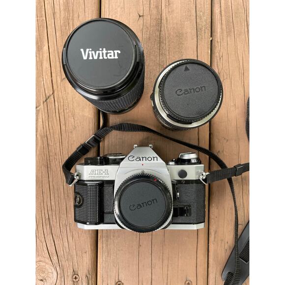 Canon AE1 Canon zoom lens 35-70mm Vivitar MC Macro Focusing Zoom F4.5-5.6 70-210 - Picture 1 of 16